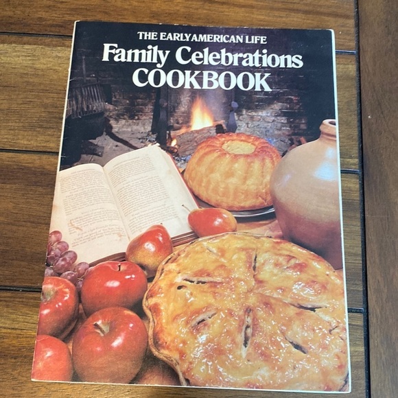 Family celebrations cookbook vintage - Picture 1 of 8